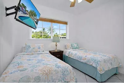 1701 SW 22nd Avenue, Fort Lauderdale, FL 33312 - Photo 5