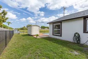 1240 Grandview Cir, Royal Palm Beach, FL 33411 - Photo 23