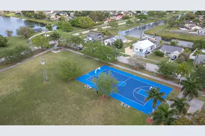 1240 Grandview Circle, Royal Palm Beach, FL 33411 - Photo 37