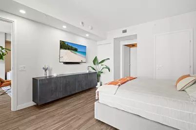 1300 Brickell Bay #2105, Miami, FL 33131 - Photo 19