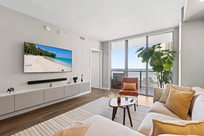 1300 Brickell Bay #2105, Miami, FL 33131 - Photo 11