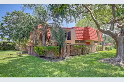 8225 Severn Drive #D, Boca Raton, FL 33433 - Photo 1