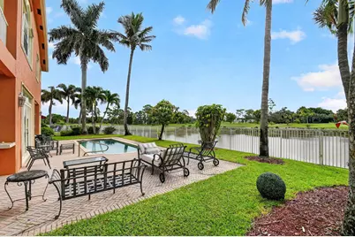 2279 Ridgewood Circle, Royal Palm Beach, FL 33411 - Photo 11