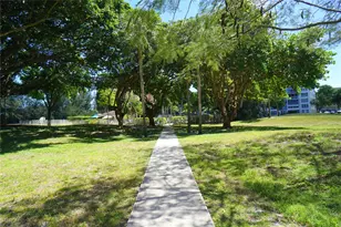 2600 S Course Dr, Pompano Beach, FL 33069 - Photo 33