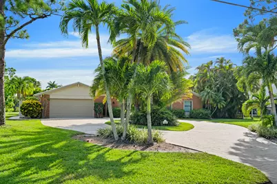 1310 NW Lakeside Trail, Stuart, FL 34994 - Photo 9