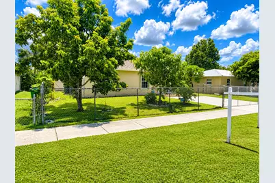 8874 Eldorado Drive, Pahokee, FL 33476 - Photo 3