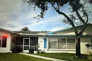 8435 NW 10th St, Plantation, FL 33322 - Photo 1