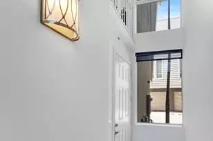 711 SE 16th Ct, Fort Lauderdale, FL 33316 - Photo 9