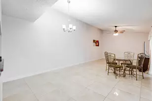 4245 S Landar Dr, Lake Worth, FL 33463 - Photo 13