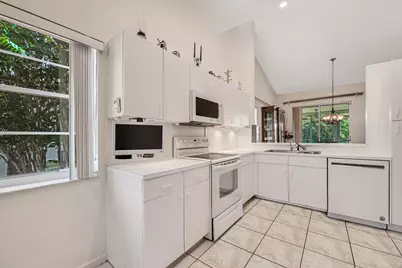 7027 Summer Tree Drive #201, Boynton Beach, FL 33437 - Photo 21