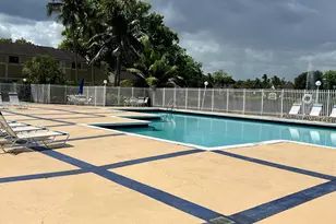 351 Palm Way, Pembroke Pines, FL 33025 - Photo 11