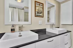 605 Oaks Dr, Pompano Beach, FL 33069 - Photo 11