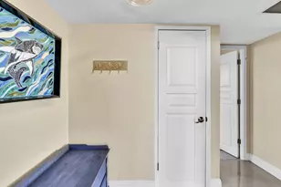 605 Oaks Dr, Pompano Beach, FL 33069 - Photo 5