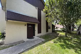 613 NW 47th St, Deerfield Beach, FL 33064 - Photo 3