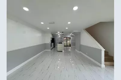 613 NW 47th Street, Deerfield Beach, FL 33064 - Photo 9