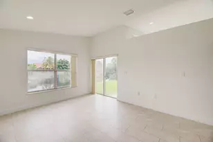 775 NW 165th Ave, Pembroke Pines, FL 33028 - Photo 23