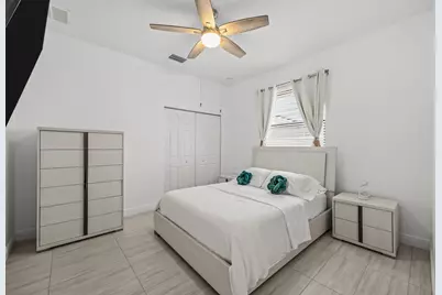1890 SW Penrose Avenue, Port Saint Lucie, FL 34953 - Photo 11