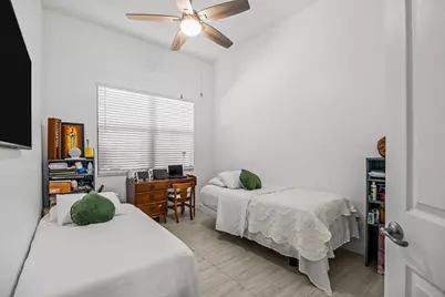 1890 SW Penrose Avenue, Port Saint Lucie, FL 34953 - Photo 15