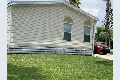 28 SE Flamenco Way, Port Saint Lucie, FL 34952 - Photo 25