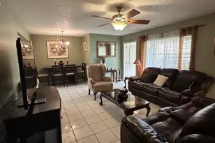 325 Knotty Pine Cir, Greenacres, FL 33463 - Photo 23