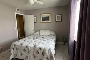 325 Knotty Pine Cir, Greenacres, FL 33463 - Photo 37