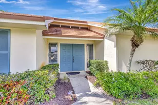 88 PineHill Trail E, Tequesta, FL 33469 - Photo 3