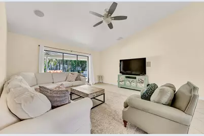 88 Pinehill Trail E, Tequesta, FL 33469 - Photo 7