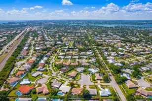 88 PineHill Trail E, Tequesta, FL 33469 - Photo 29