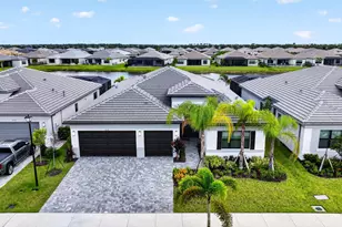 12132 SW Willowy Wy, Port Saint Lucie, FL 34987 - Photo 5