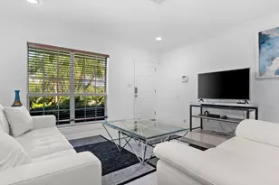 410 Venetian Dr, Delray Beach, FL 33483 - Photo 11
