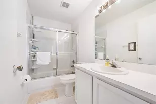 2606 Bedford Mews Dr, Wellington, FL 33414 - Photo 11