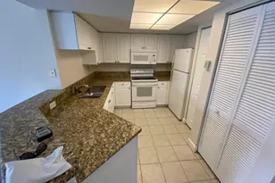 1100 S Crestwood Ct S, Royal Palm Beach, FL 33411 - Photo 5