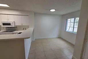12130 St.Andrews Pl, Miramar, FL 33025 - Photo 7