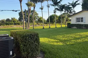 2965 Ashley Dr W, West Palm Beach, FL 33415 - Photo 13