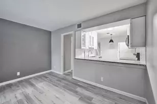 9845 Riverside Dr, Coral Springs, FL 33071 - Photo 9
