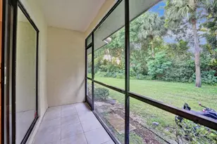 9845 Riverside Dr, Coral Springs, FL 33071 - Photo 15