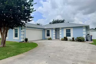 571 24th Ave, Vero Beach, FL 32962 - Photo 1