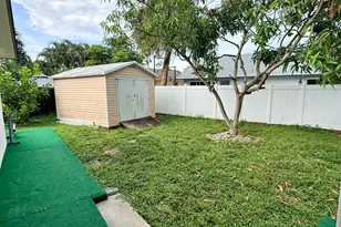 180 SW 32nd Terrace, Deerfield Beach, FL 33442 - Photo 11