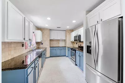 2933 NE 1st Avenue, Wilton Manors, FL 33334 - Photo 3