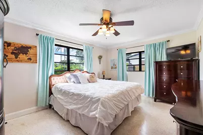 2933 NE 1st Avenue, Wilton Manors, FL 33334 - Photo 11