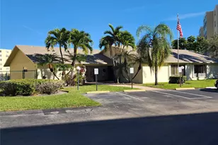 321 SE 3rd St, Dania Beach, FL 33004 - Photo 17