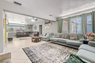 8460 NW 15th St, Pembroke Pines, FL 33024 - Photo 3