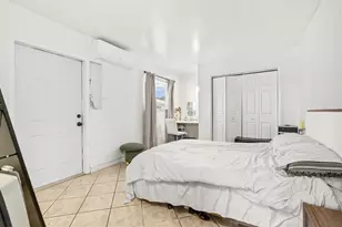 8460 NW 15th St, Pembroke Pines, FL 33024 - Photo 17