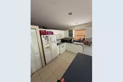 8164 Pelican Harbour Drive, Lake Worth, FL 33467 - Photo 13