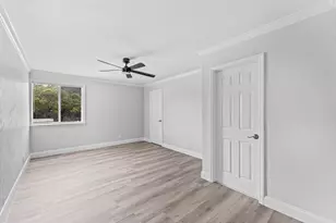 1866 Fairview Villas Dr, Palm Springs, FL 33406 - Photo 21