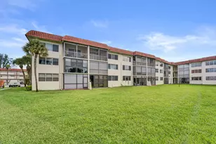 9410 N Hollybrook Lake Dr, Pembroke Pines, FL 33025 - Photo 39