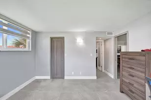 9410 N Hollybrook Lake Dr, Pembroke Pines, FL 33025 - Photo 35