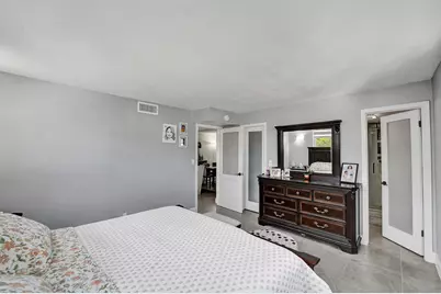 9410 N Hollybrook Lake Drive, Pembroke Pines, FL 33025 - Photo 15