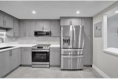 9410 N Hollybrook Lake Drive #201, Pembroke Pines, FL 33025 - Photo 3