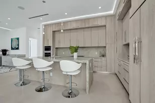 235 NE 11th St, Delray Beach, FL 33444 - Photo 11